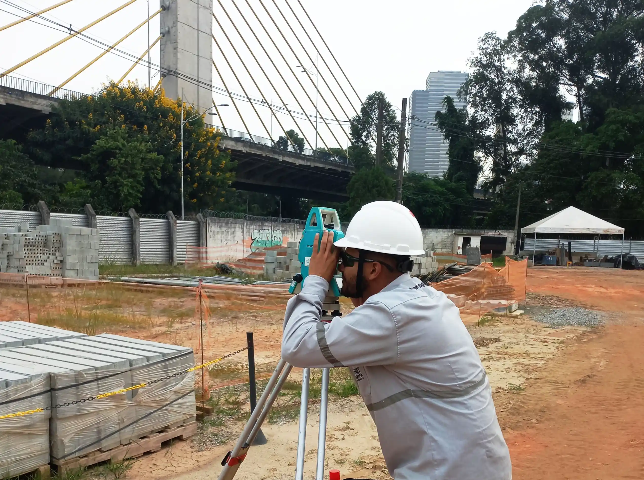 Obra em Ure-Baueri na Primeira Usina Waste to Energy da América Latina